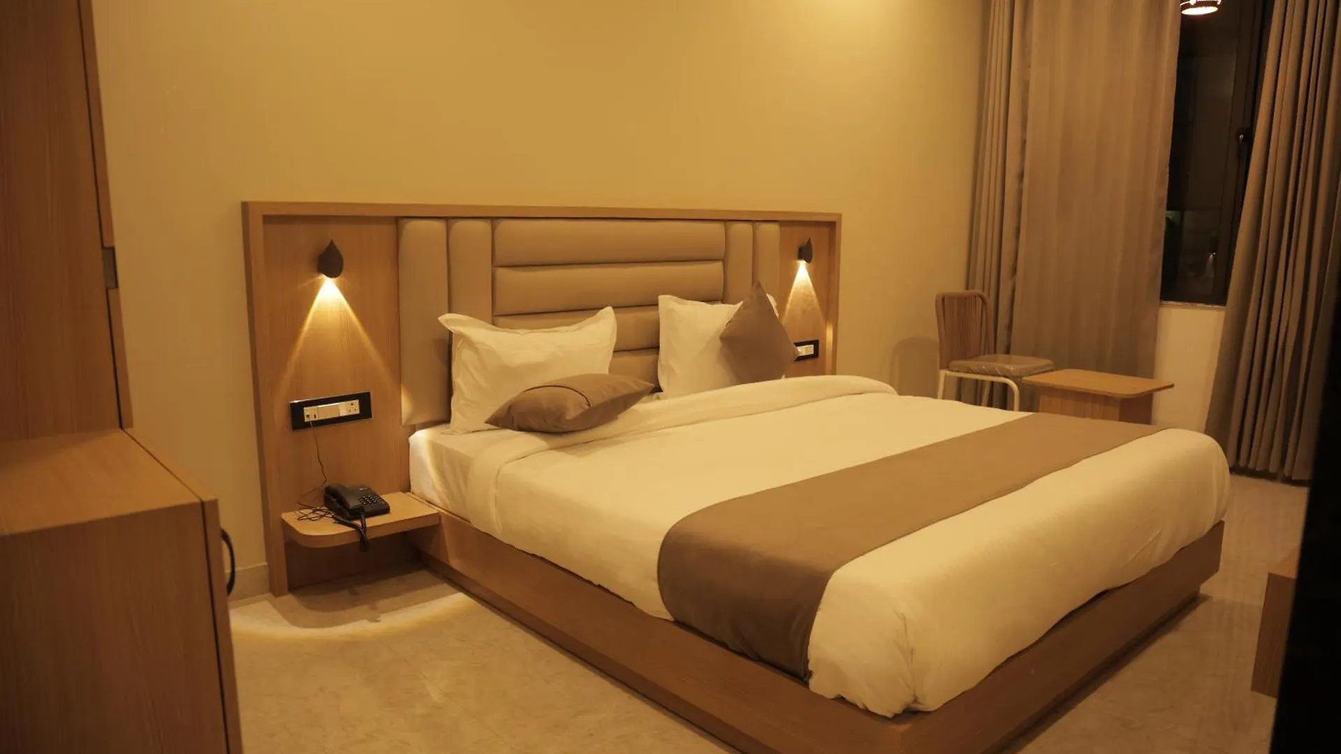 Hotel The Rainbow Inn Udajpur Indie